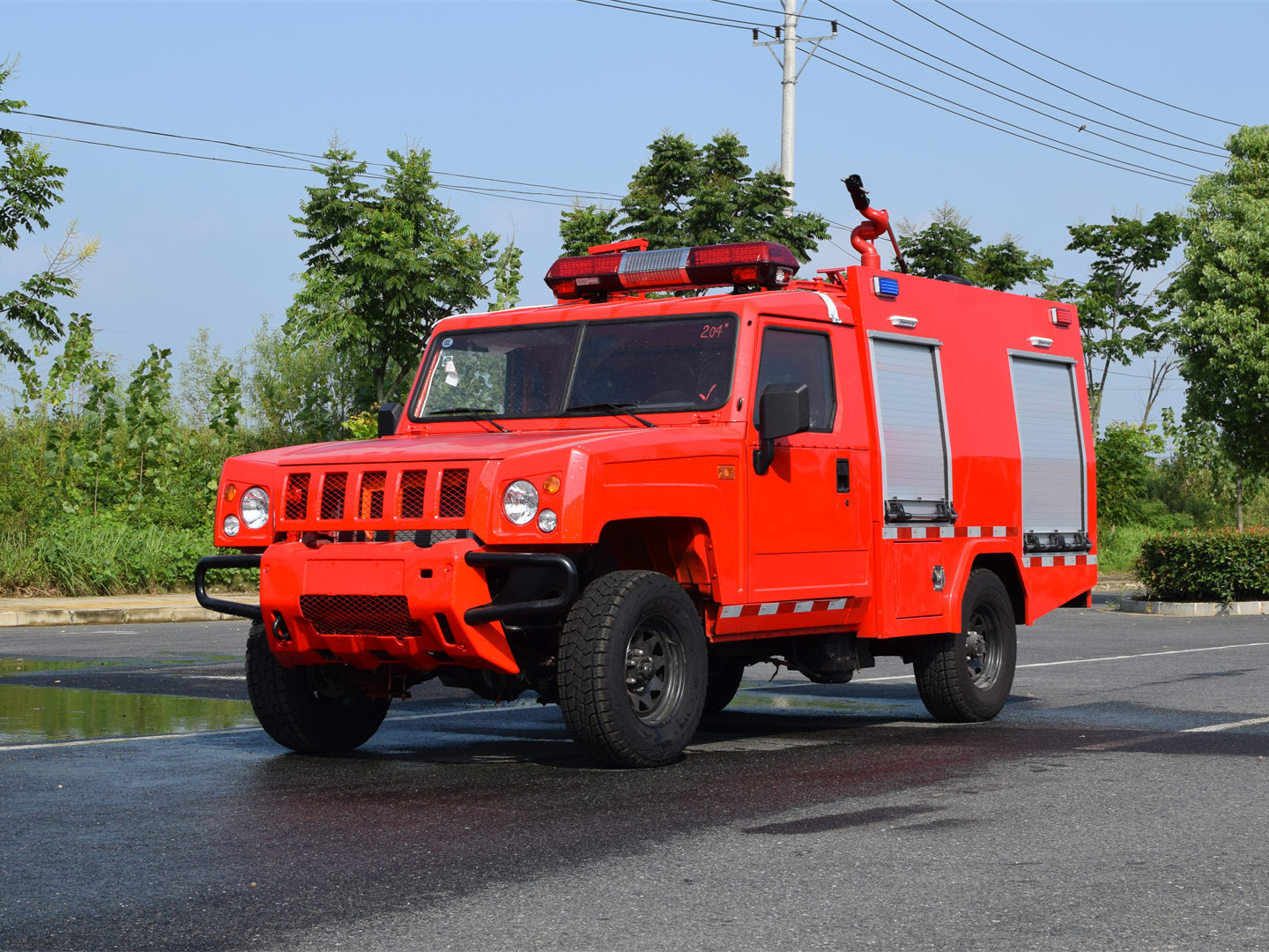 四驅(qū)1噸水罐消防車