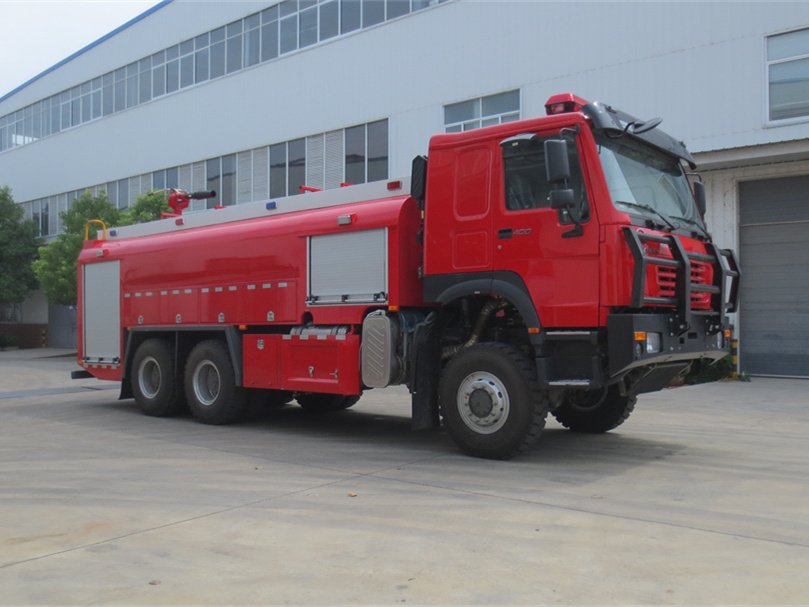 9噸四驅后雙橋泡沫消防車