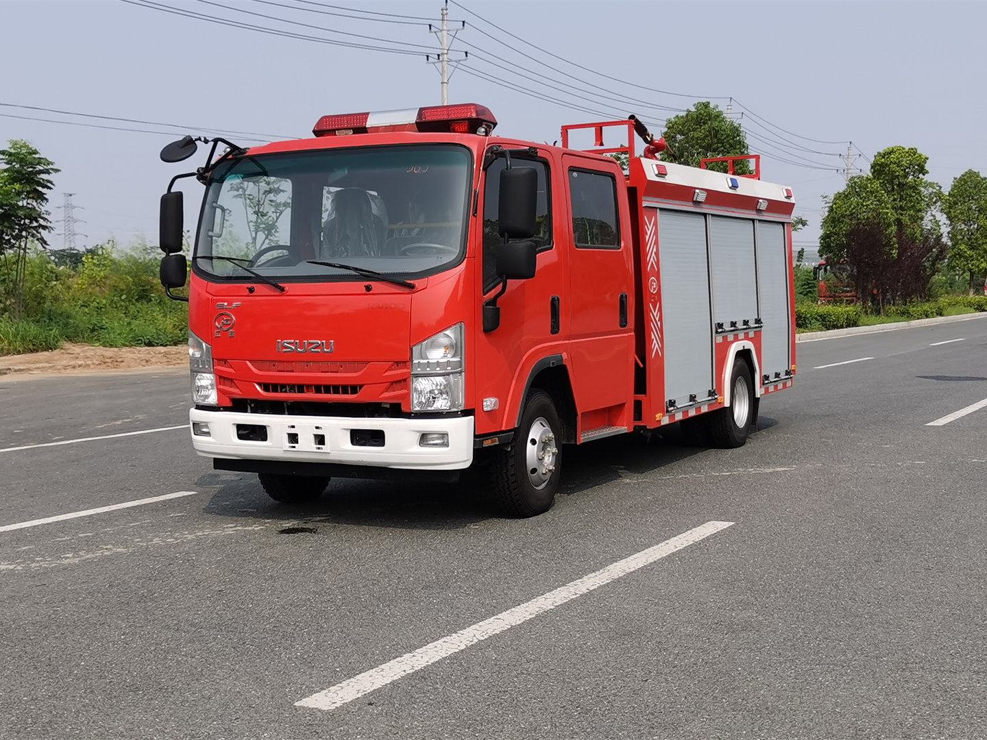 2.5噸慶鈴泡沫消防車