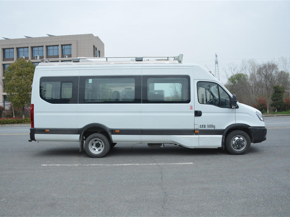 依維柯指揮車(chē)